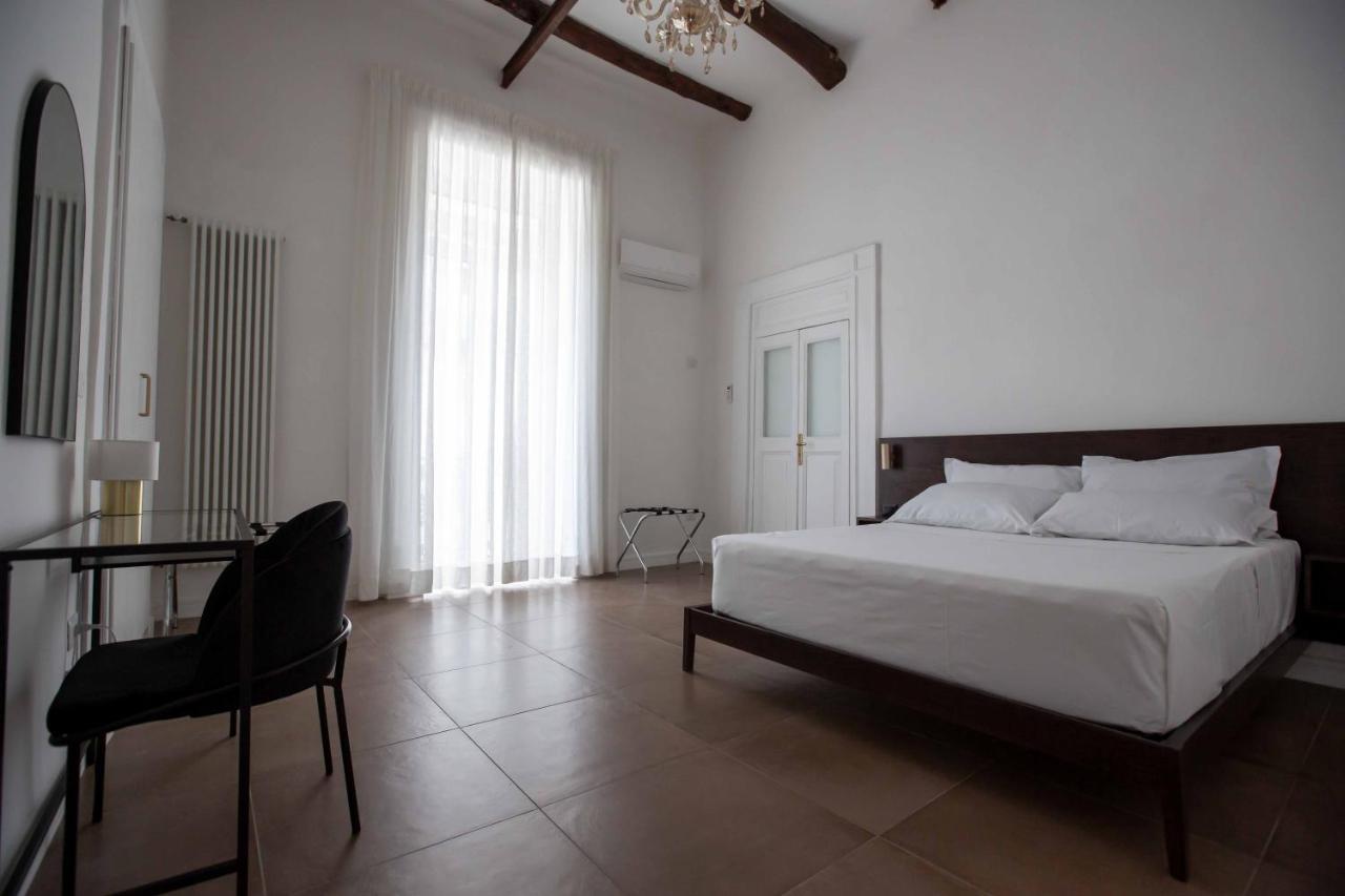 Domus Delia Luxury Apartment Neapel Exterior foto